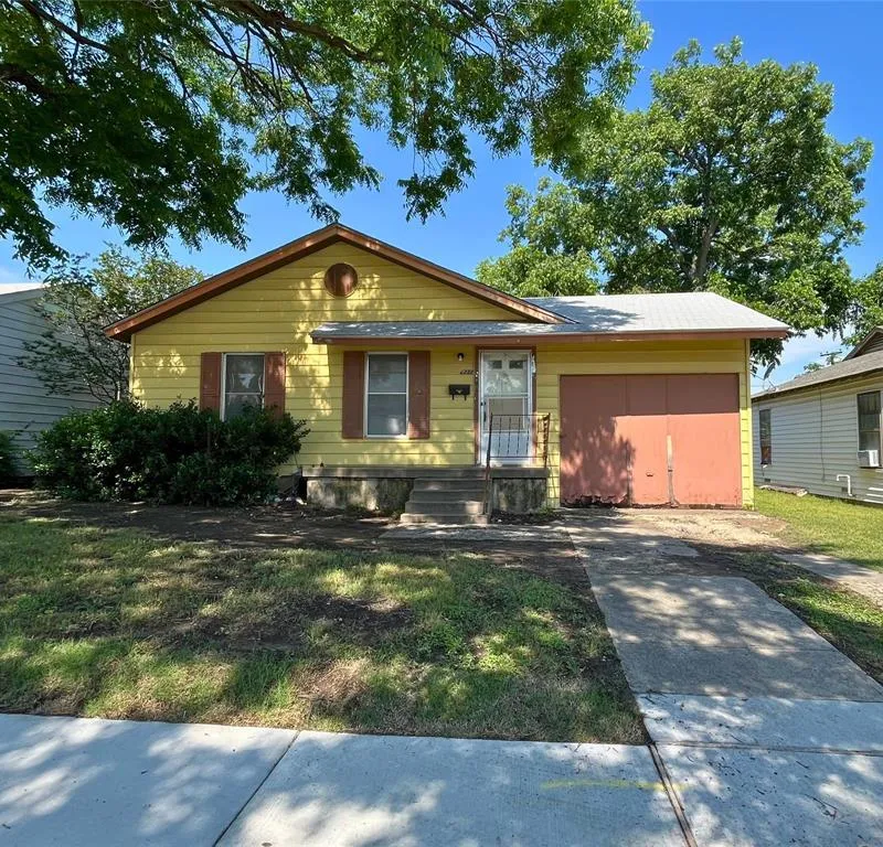 4232 5th Avenue, Fort Worth TX 76115