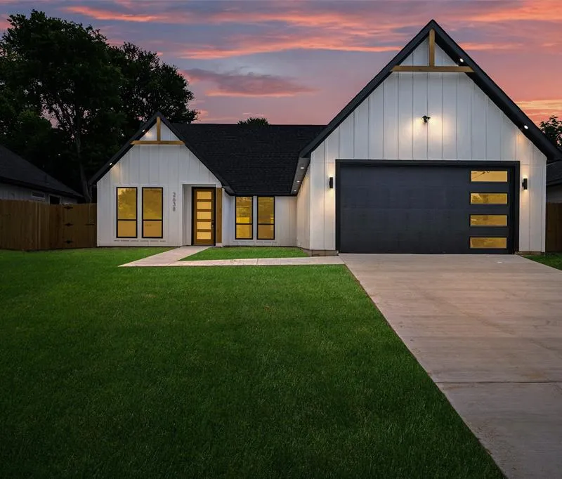 2638 Durham Road, Dallas TX 75241