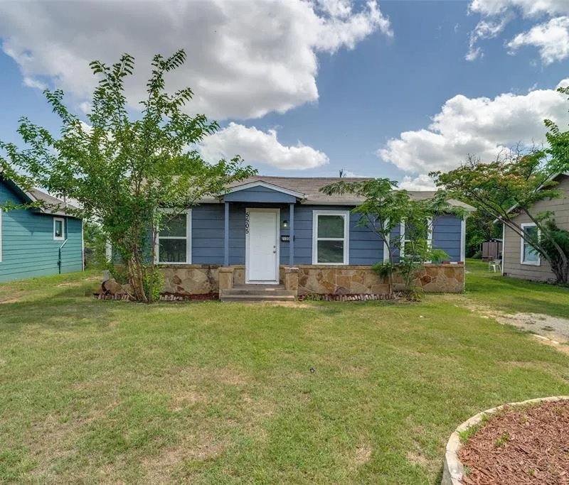 5505 Humbert Avenue, Fort Worth TX 76107