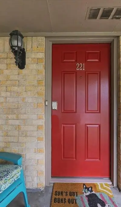 4320 Bellaire Drive S # 221W, Fort Worth TX 76109