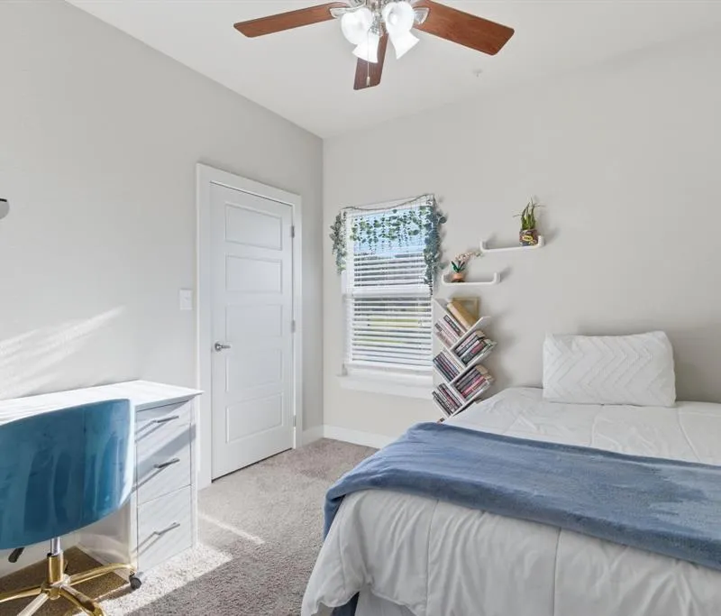 824 E Northside Drive, Pilot Point TX 76258