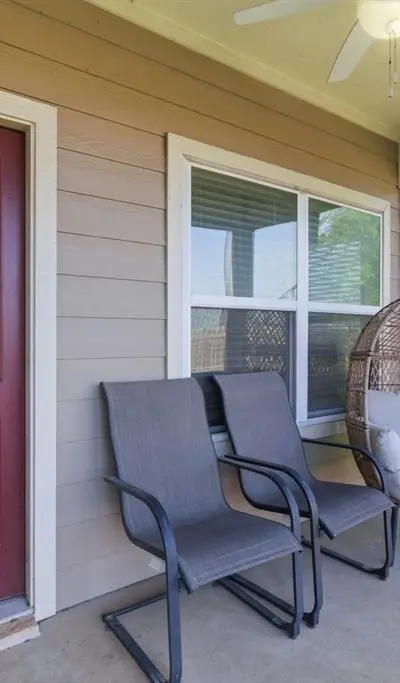 824 E Northside Drive, Pilot Point TX 76258 - Photo 4