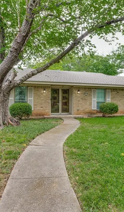 3618 Pomeroy Drive, Dallas TX 75233