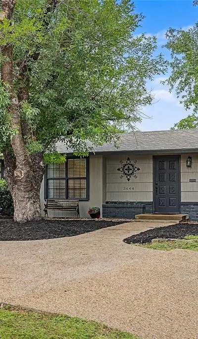 3644 W Seminary Drive, Fort Worth TX 76109