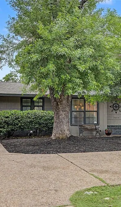 3644 W Seminary Drive, Fort Worth TX 76109 - Photo 3
