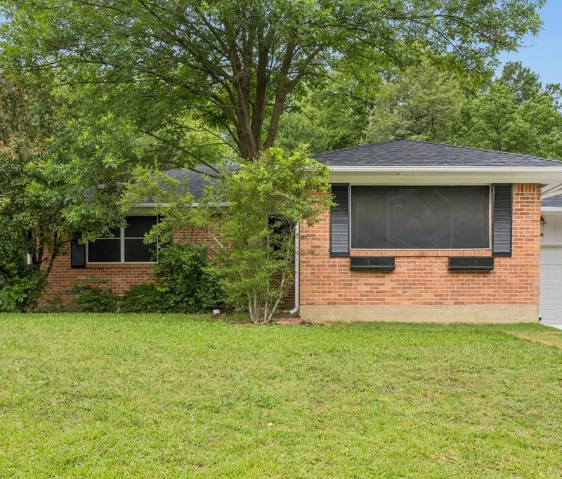 636 Kessler Boulevard, Sherman TX 75092