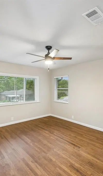 636 Kessler Boulevard, Sherman TX 75092 - Photo 5
