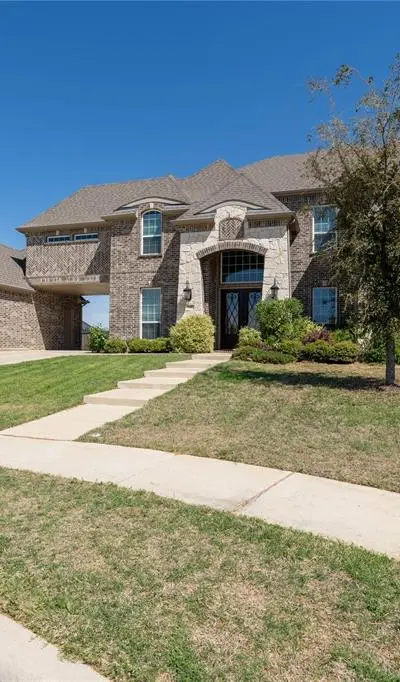 508 Tennington Lane, Shady Shores TX 76208 - Photo 3