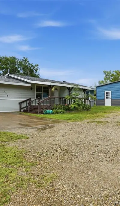 1724 E Crestway Drive, West Tawakoni TX 75474 - Photo 3