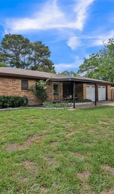 102 Thomas Street, Joshua TX 76058 - Photo 3