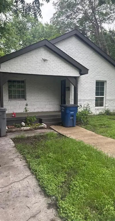 2526 Exline Street, Dallas TX 75215