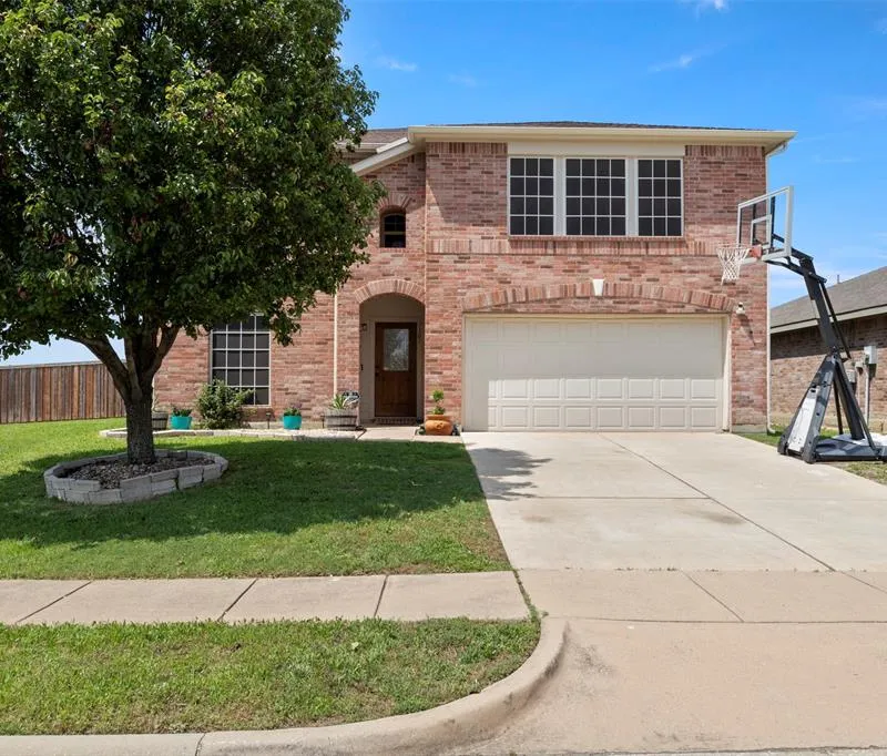 1303 Feather Crest Drive, Krum TX 76249