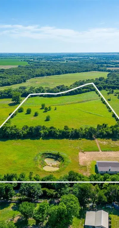 13901 County Road 102, Grandview TX 76050 - Photo 2