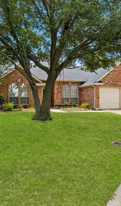 6701 Briarwood Drive, Fort Worth TX 76132 - Photo 2