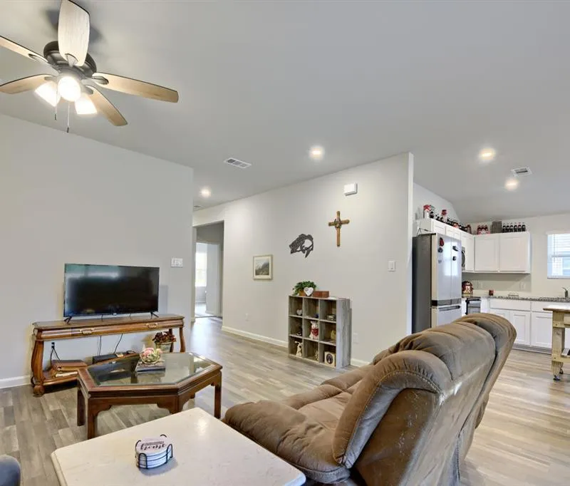 420 Jameson Street, Springtown TX 76082