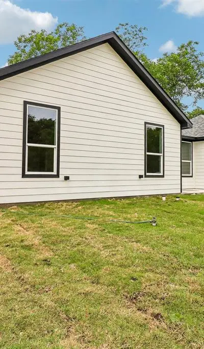 827 Powell Circle, Mesquite TX 75149 - Photo 2
