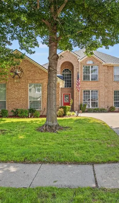 2715 Forest Lake Drive, Grand Prairie TX 75052