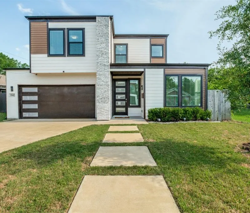 1942 McBroom Street, Dallas TX 75212