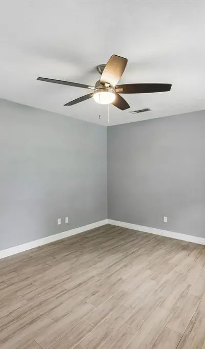 801 Broadway Avenue, Euless TX 76040 - Photo 5