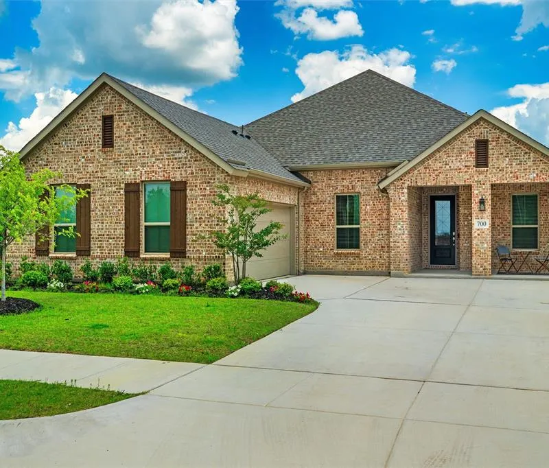 700 Bluestem Street, Mansfield TX 76063