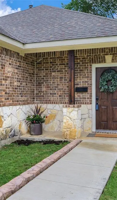 1239 E Woodin Boulevard, Dallas TX 75216 - Photo 2