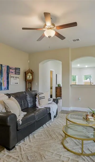 1239 E Woodin Boulevard, Dallas TX 75216 - Photo 3