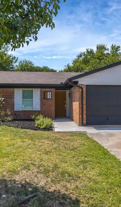 602 S Waxahachie Street, Mansfield TX 76063