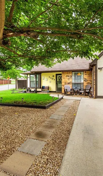 1101 Pin Oak Drive, Denton TX 76209