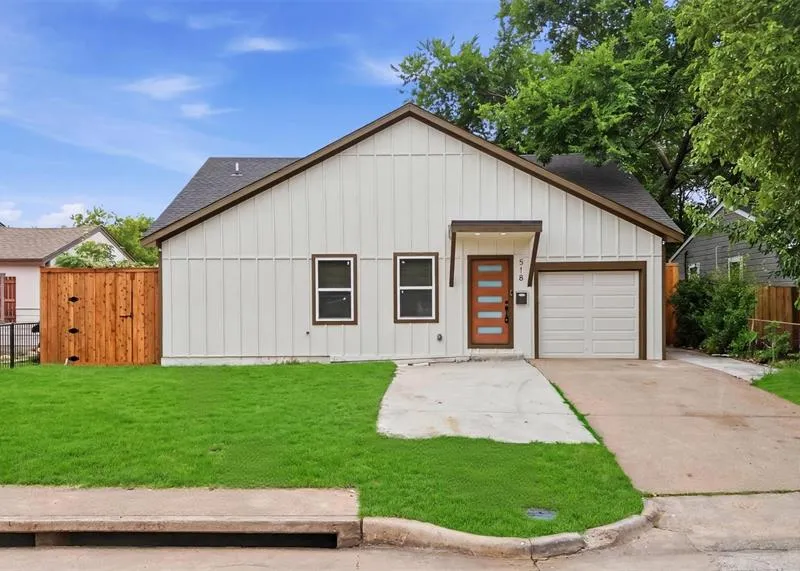 518 Royal Avenue, Grand Prairie TX 75051