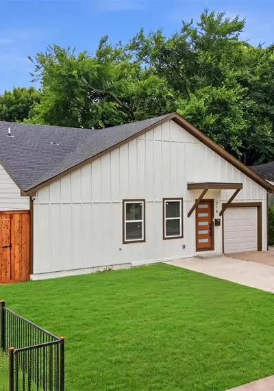 518 Royal Avenue, Grand Prairie TX 75051 - Photo 2