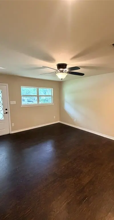 542 W Wilson Street, Cleburne TX 76033 - Photo 4