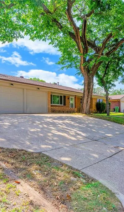 1328 Brookside Drive, Hurst TX 76053 - Photo 4