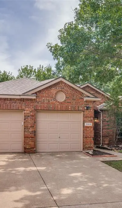 10610 Woodlands Trail, Rowlett TX 75089 - Photo 2