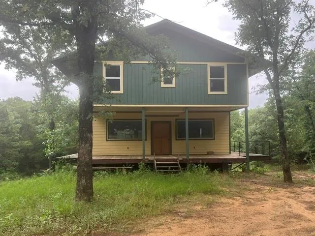 924 The Oil Road, Gainesville TX 76240