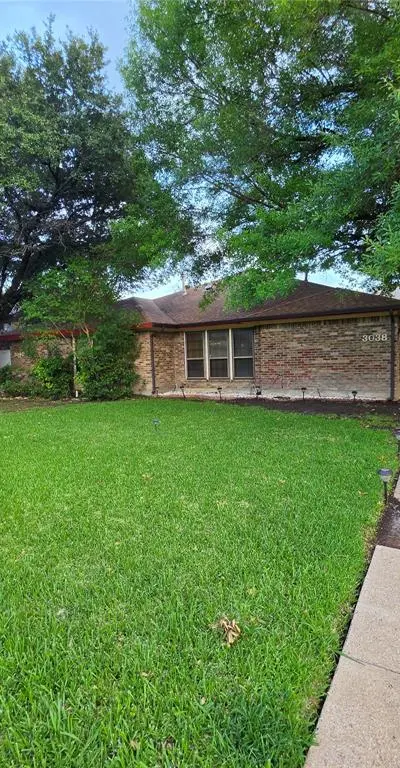 3038 Modella Avenue, Dallas TX 75229