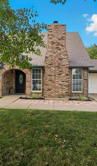 800 Colony Court, Blue Mound TX 76131