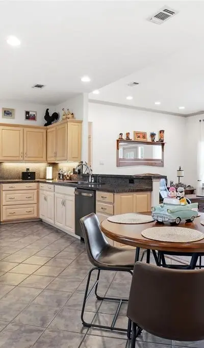 207 Bonita Drive, Granbury TX 76049 - Photo 4