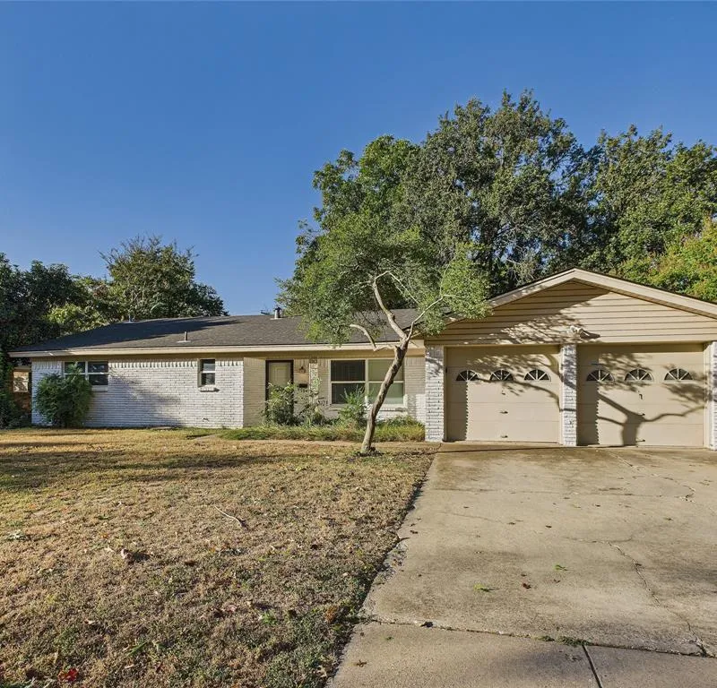 6909 Valhalla Road, Fort Worth TX 76116