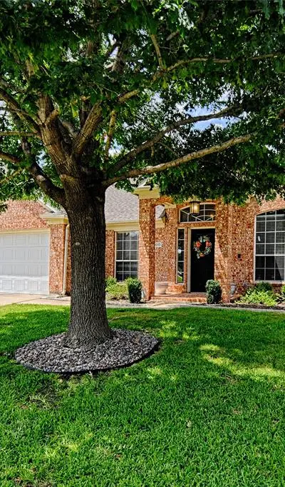 10013 White Lane, Irving TX 75063 - Photo 2