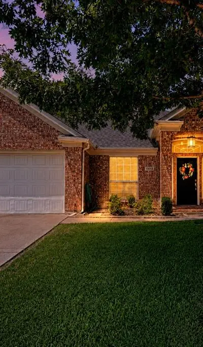 10013 White Lane, Irving TX 75063 - Photo 3