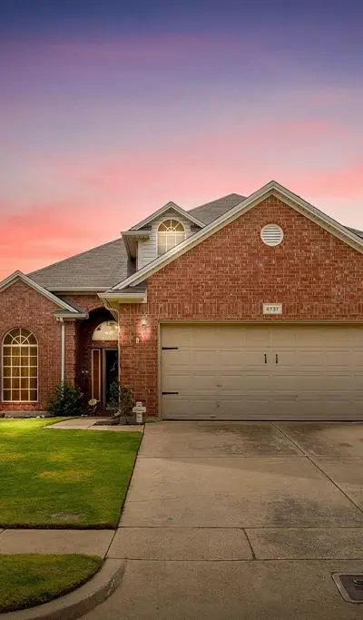 8737 Sunset Trace Drive, Fort Worth TX 76244