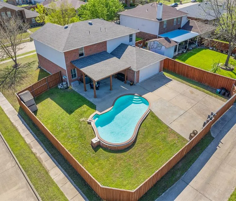 2501 Comfort Drive, Mesquite TX 75181