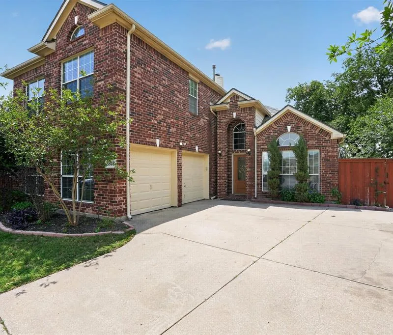 5801 Starboardway Drive, Fort Worth TX 76135