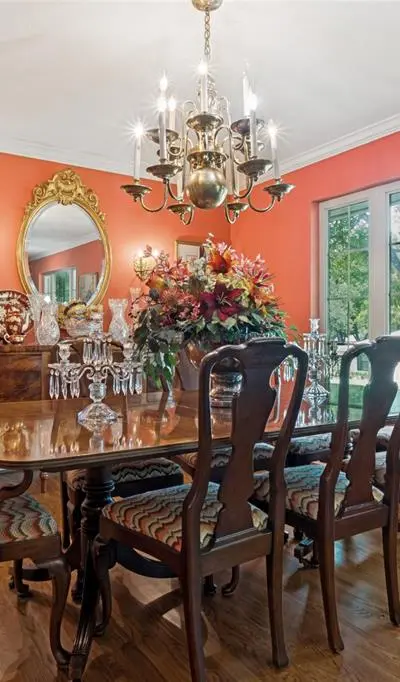 6828 Hyde Park Drive, Dallas TX 75231 - Photo 5