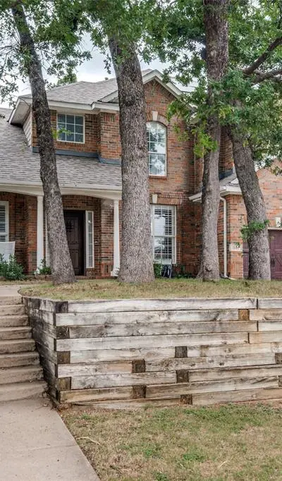 841 Forest Hollow Drive, Hurst TX 76053 - Photo 3