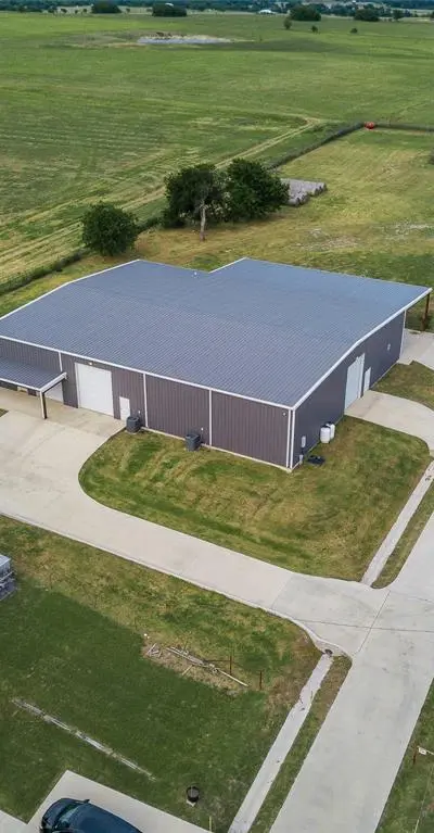 426 CR 2320, Decatur TX 76234 - Photo 2
