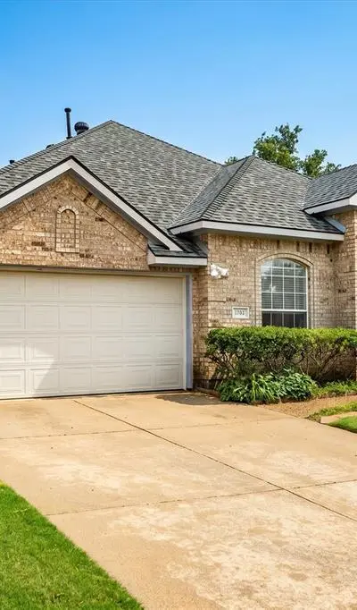 1702 Morning Glory Drive, Corinth TX 76210 - Photo 3