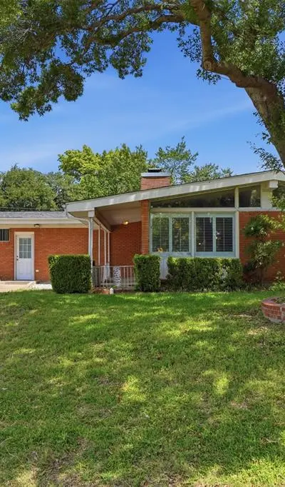 8324 Doreen Avenue, Fort Worth TX 76116