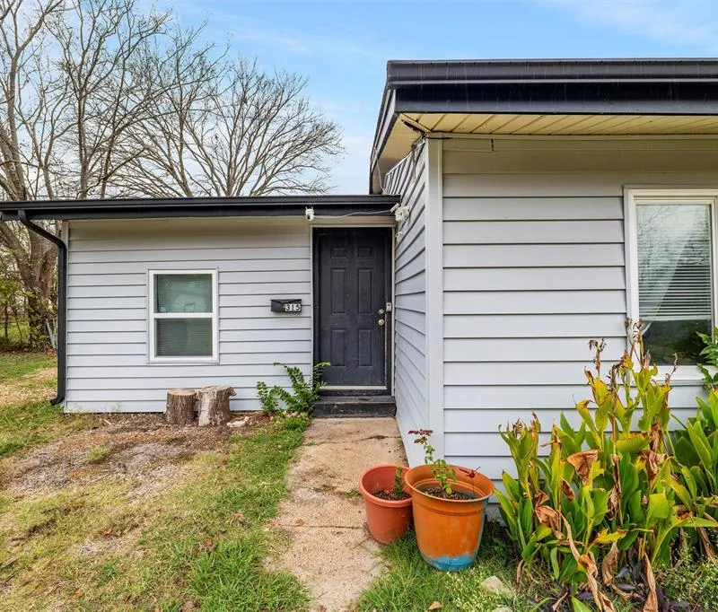 315 Rea Avenue, Lancaster TX 75146