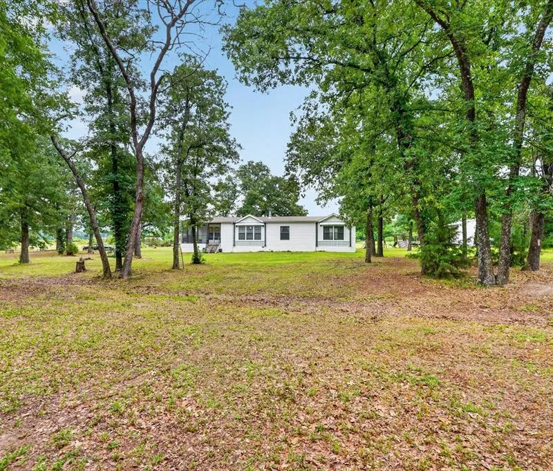 1001 N Seven Points Drive, Kemp TX 75143